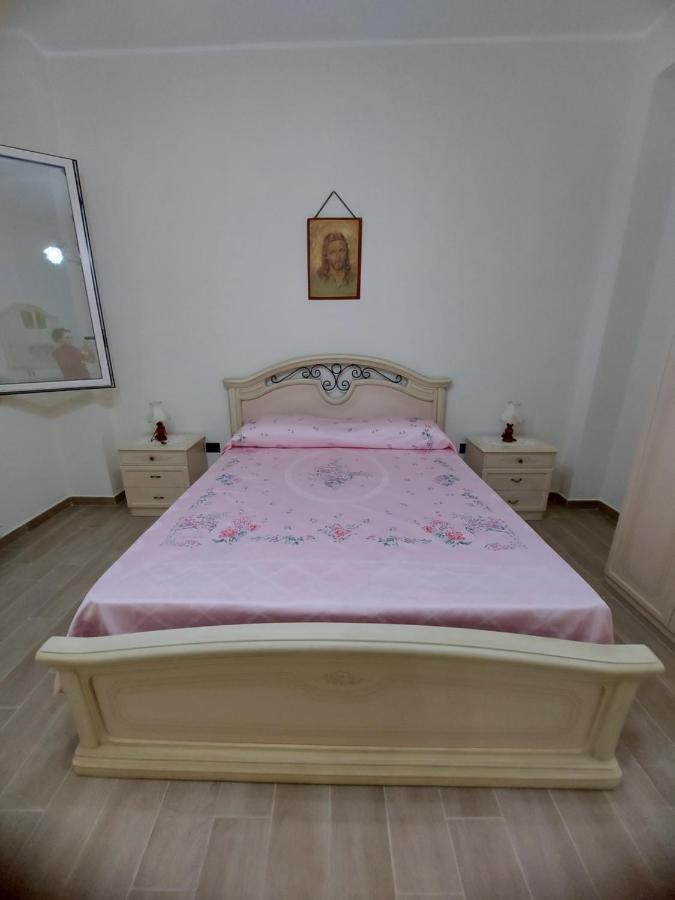 Casa Da Flo' Villa เอากุสตา ภายนอก รูปภาพ